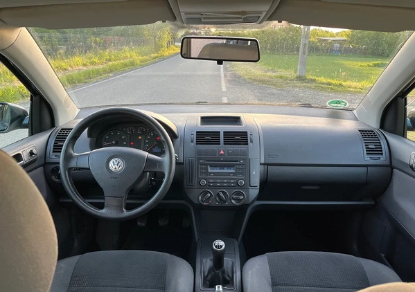 Volkswagen Polo cena 14700 przebieg: 151000, rok produkcji 2009 z Wadowice małe 154